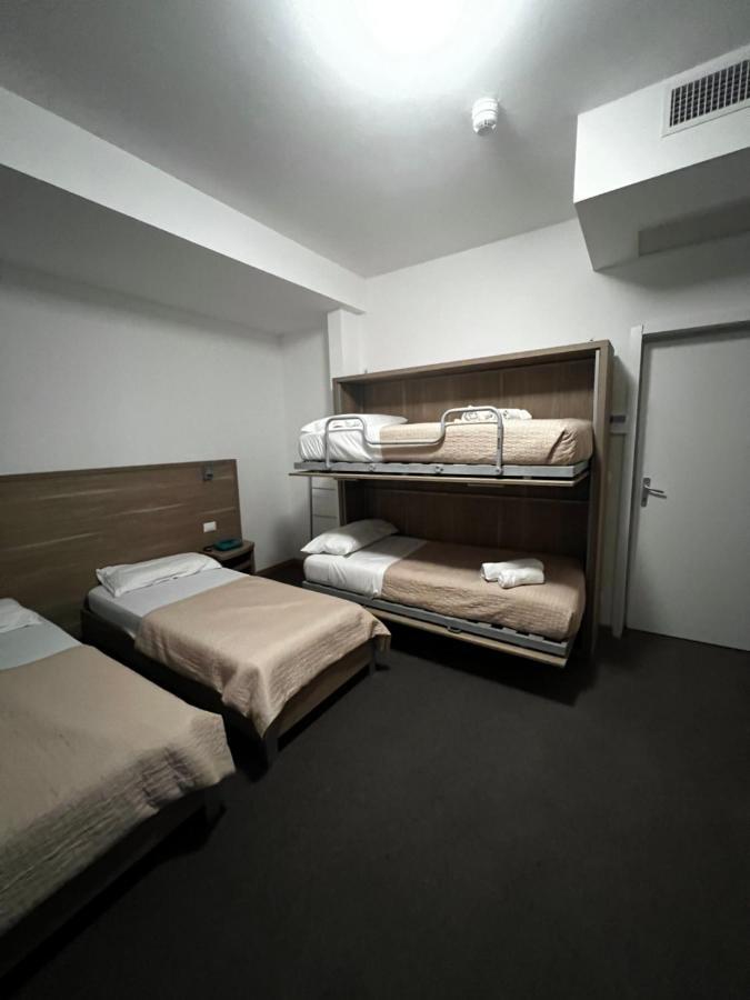 Hotel Trieste Riccione Luaran gambar