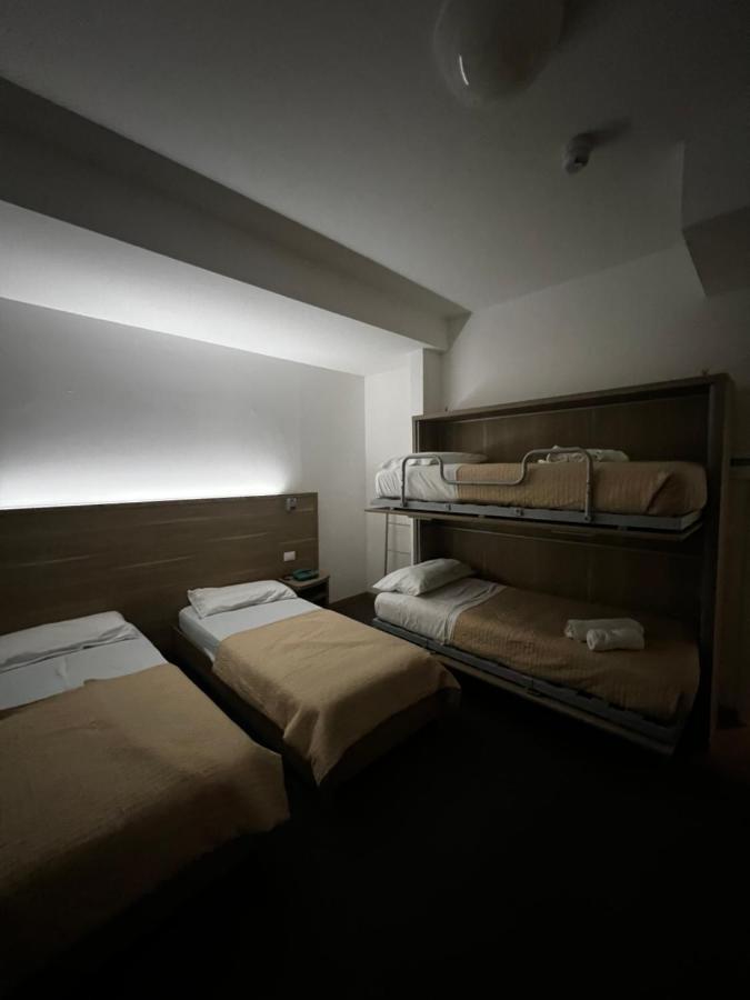 Hotel Trieste Riccione Luaran gambar