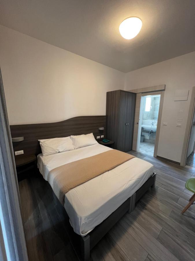 Hotel Trieste Riccione Luaran gambar