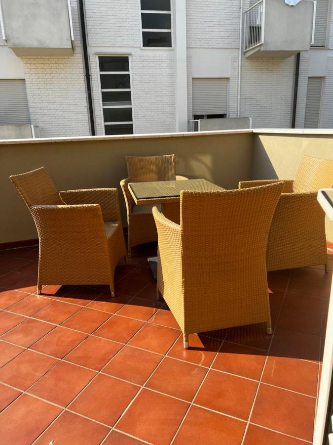 Hotel Trieste Riccione Luaran gambar